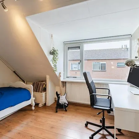 House 76m2 Garden On The River With Air Conditioning Semesterbostad *